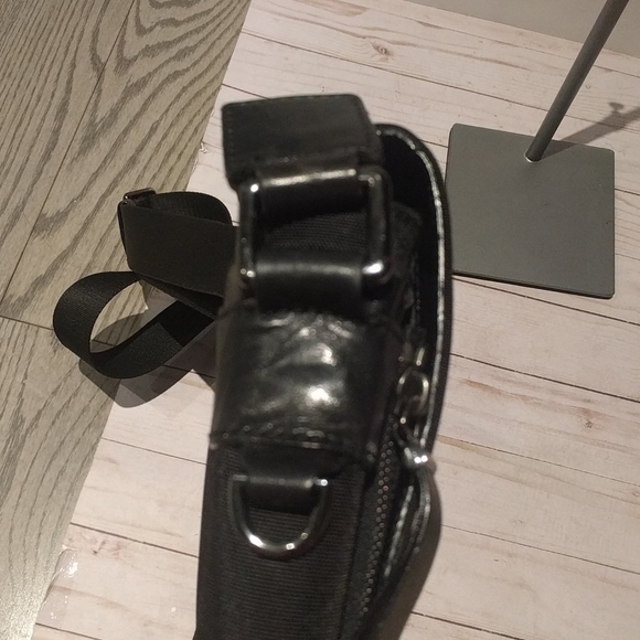 🍀Black nylon messager bag by Michael Kors 🍀🍀 - Picture 10 of 14